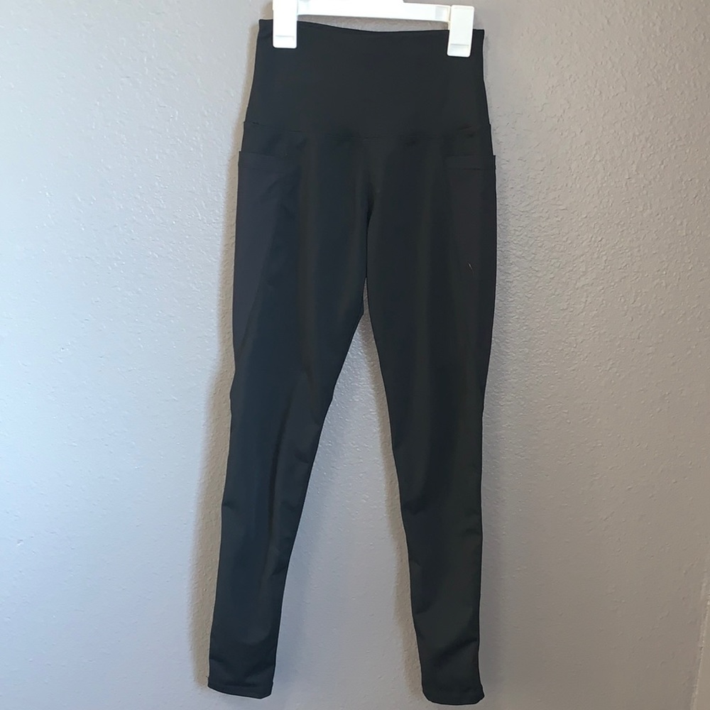 Black leggings